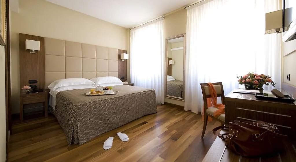 Hotel Fenice Милан